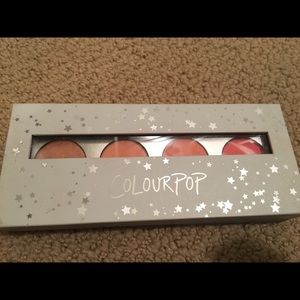Colourpop Blow me away Palette